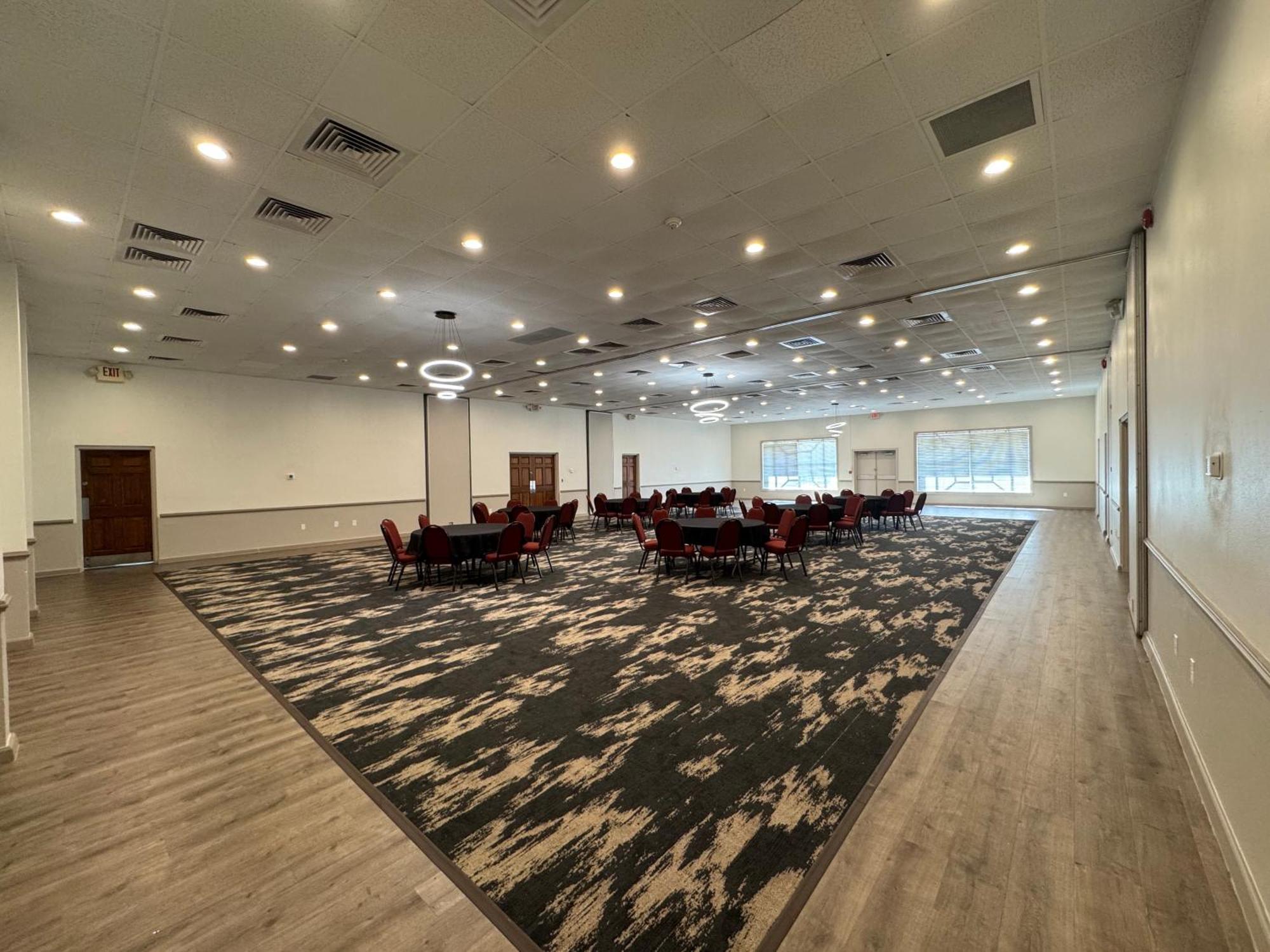 Clarion Inn & Suites Dothan South Ngoại thất bức ảnh