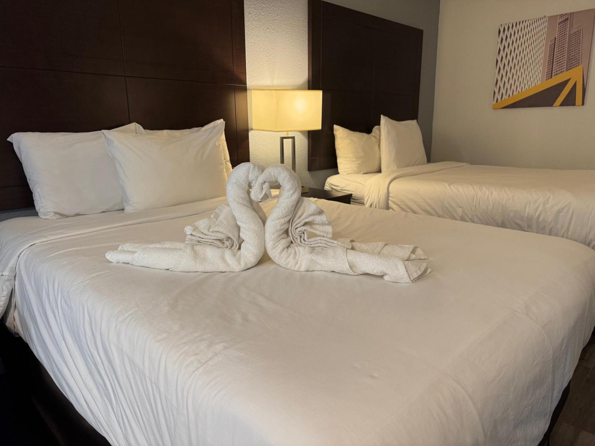 Clarion Inn & Suites Dothan South Ngoại thất bức ảnh