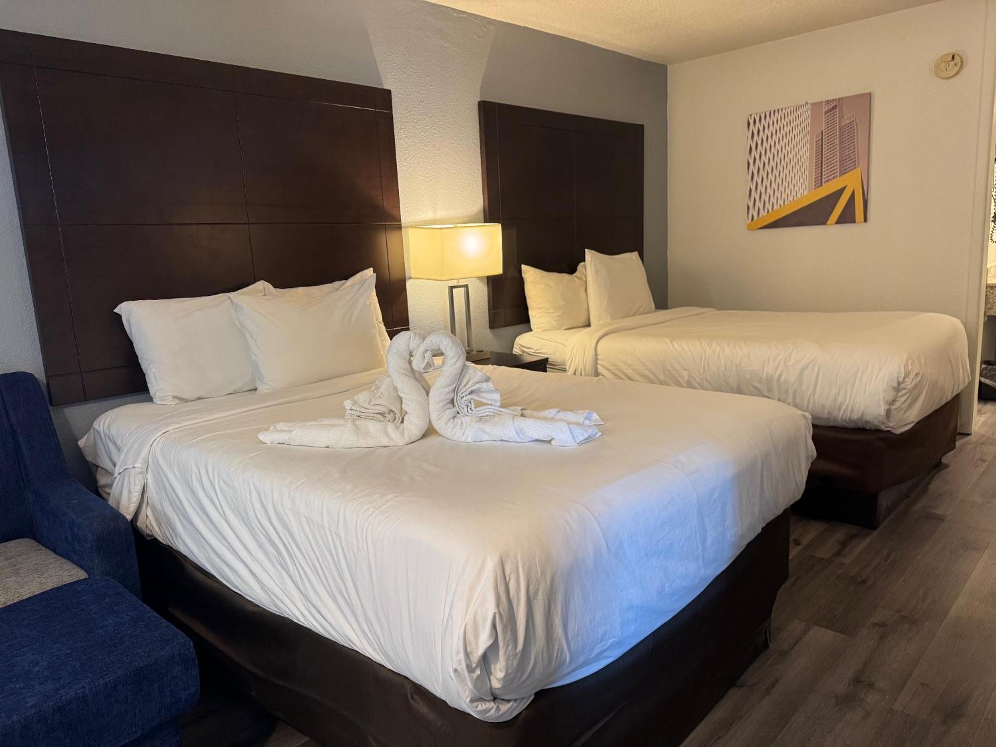 Clarion Inn & Suites Dothan South Ngoại thất bức ảnh