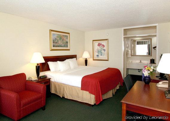 Clarion Inn & Suites Dothan South Phòng bức ảnh
